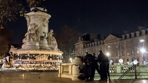 Na Námestí republiky vypukla panika, trúchliacich vystrašili petardy