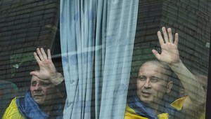 1229. deň na Ukrajine: Po ôsmich fázach výmeny zajatcov sa domov vrátili stovky ľudí