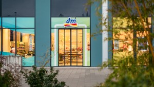 Prvá spoločná správa o trvalej udržateľnosti zo všetkých štrnástich krajín dm