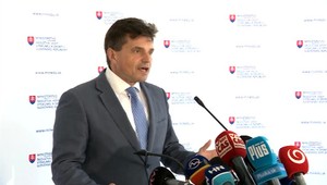 Nový školský rok začal bez ministra školstva