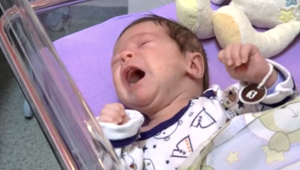 V hniezde záchrany sa ocitlo ďalšie dieťa. Patrik má len pár dní