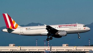 Letecké spoločnosti menia pravidlá. Pilot už nikdy nebude sám