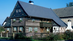 Dedina je bez ulíc, môžu za to voľby!