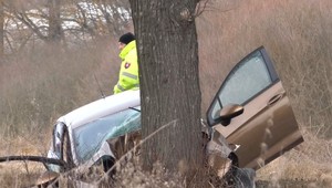 Tragická nehoda na východe. Muža oživovali aj ostatní vodiči