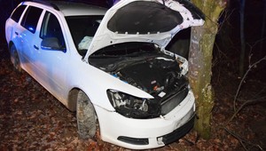 Pri nehode na uzavretej ceste utrpeli zranenia 2 osoby. Liečiť sa budú viac ako 6 týždňov