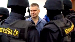 Kajínek môže byť čoskoro na slobode, prezidentovi doručia milosť