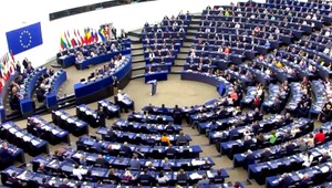 Europoslanec ponúkol riešenie na zvyšovanie cien energií. Hlavný problém, ktorý trápi Európsku úniu je Poľsko