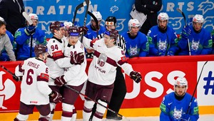 Lotyšská ofenzíva zničila Slovincov: Piatimi gólmi si zabezpečili dôležité víťazstvo na MS