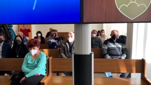 Proces v prípade zrútenia diaľničného mosta sa začal po takmer desiatich rokoch. Obžalovaná statička vinu popiera