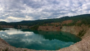 Smrteľná nehoda v lome. Potápači pátrali po mladíkovi viac než hodinu