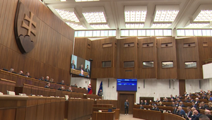 Blokáda v parlamente: Hlasovanie o dôvere Šimkovičovej a Suska odložené kvôli nezhodám v koalícii