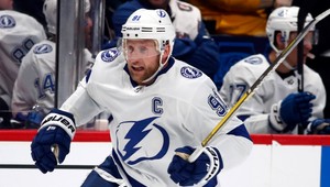 Tampa Bay do konca finále už bez Stamkosa. Tréner verí, že sa stretnú pri odovzdávaní trofeje