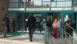 Riešenie daňových výpadkov: Nezvyšujte, vyberajte ich lepšie!