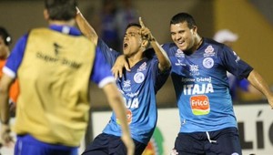 Najprv super ťukes a potom parádne akrobatické zakončenie! A gól!