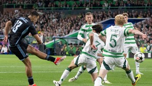 Slovan vstúpil do hlavnej fázy Ligy majstrov. Na úvod prehral so Celticom vysoko 1:5