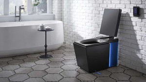 Toaleta s vyhrievaným sedadlom, ktorá hrá hudbu a splachuje hlasovým ovládaním