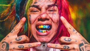 Raperovi hrozí basa, zverejnil sexuálne VIDEO s neplnoletou