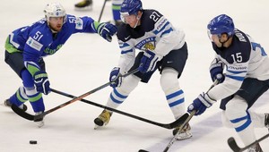 Fíni zdolali Slovincov, Rinneho séria stále trvá