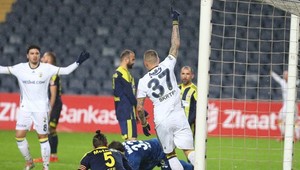 Škrtel aj Stoch skórovali pri pohárovej  výhre Fenerbahce