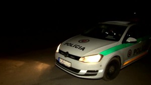 Žena videla muža potácať sa okolo rieky. Keď začula šplechnutie, zavolala policajtov