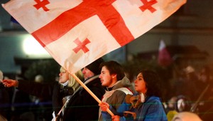 EÚ schválila zavedenie víz pre gruzínskych diplomatov kvôli represiám v Gruzínsku