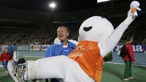 Zlatý kladivár Charfreitag ako veľký Cézar, dobyl Montjuic