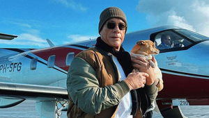 Van Damme v Prahe sklamal! Vzal peniaze a na fanúšikov sa vykašľal!