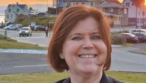 Islandská ministerka odstúpila. Prasklo tajomstvo o tajnej afére s 15-ročným chlapcom