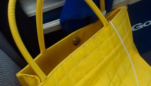 Lúpežníci ženy prepadli a okradli ich o kabelky