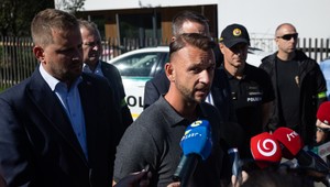 Šutaj Eštok o detailoch útoku na škole v Staškove: Riaditeľka zabránila väčšej tragédii