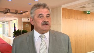 Tlačová konferencia Jána Richtera o nezamestnanosti v auguste