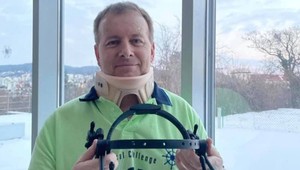 Predseda národnej rady Boris Kollár už nemá pomocnú konštrukciu