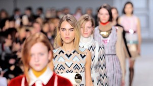 Koniec vychudnutých modeliek. Francúzi budú regulovať ich váhu