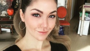 Tajný žúr u Celeste Buckingham. Album krstila vo svojom byte