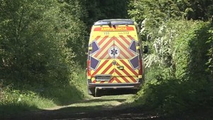 Nevoľnosť alebo nešťastná náhoda? Bezvládne telo seniora našla pri rieke jeho manželka