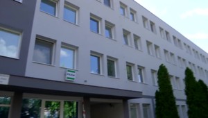 10-ročná školáčka prišla za mamou s hrôzou v očiach. Muž v podozrivom aute ju lákal, aby nastúpila