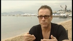 Svalnatý Van Damme povstal zo svojho dna