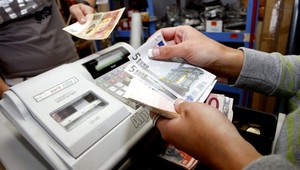 Prefíkaný zlodej dobehol študenta. Bude makať zadarmo