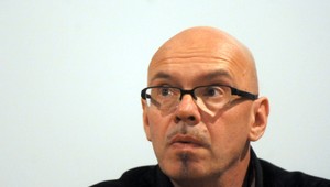 Český minister kultúry Oto Klempíř mal cestou do práce nehodu, je v nemocnici