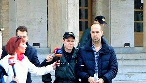 Fekálnemu fantómovi sa za mreže nechcelo, môže ho to vyjsť draho