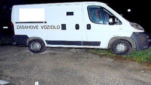 Šokujúce odhalenie. V prepadnutej dodávke boli nastrčení policajti!