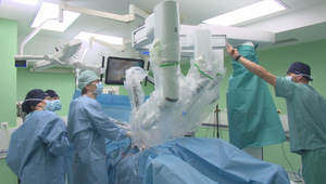 Rooseveltova nemocnica sa stáva lídrom v robotickej chirurgii, získala už tretí systém Da Vinci