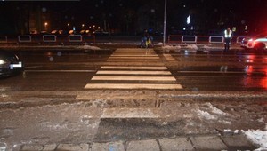 Policajti obvinili vodiča, ktorý na priechode zrazil chodca a ušiel