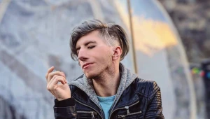 Tento chlapec prežil celý svoj život bez úsmevu