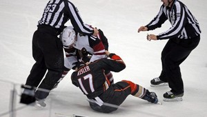 Bitkárske vlohy v krvi. Max Domi zložil jednou ranou Keslera