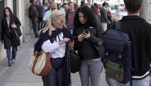 Španielsko obnovilo 99 % dodávok elektriny, doprava však stále viazne