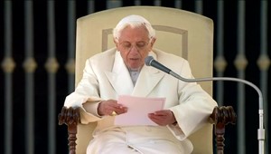 Bývalý pápež Benedikt XVI. čelí žalobe v prípade sexuálneho zneužívania. Žalobu podal muž z Bavorska