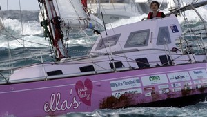 Austrálska školáčka na ružovej jachte oboplávala zemeguľu za 210 dní