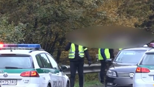 Kukláči s policajným psom zastavili auto pri Prešove: Dvojica skončila v putách