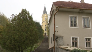 Krádež vzácnych predmetov. Z fary zlodej ukradol 160-ročný kalich a ďalšie historické predmety